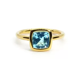 A & Furst - Gaia - Small Stackable Ring with Swiss Blue Topaz, 18k Yellow Gold