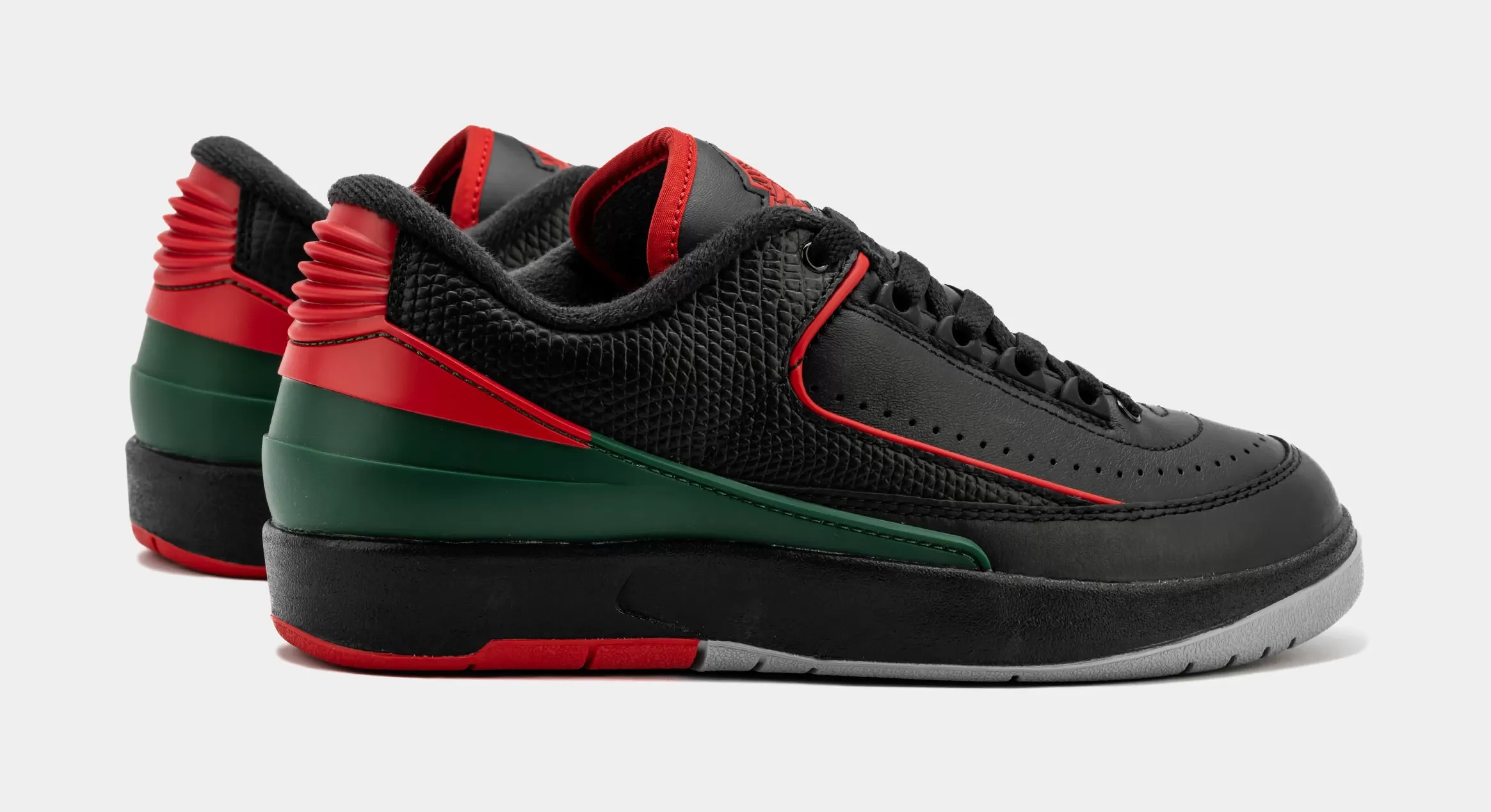 Air Jordan 2 Retro Low Christmas Grade School Lifestyle Shoes (Black/Fire Red/Cement Grey) Free Shipping