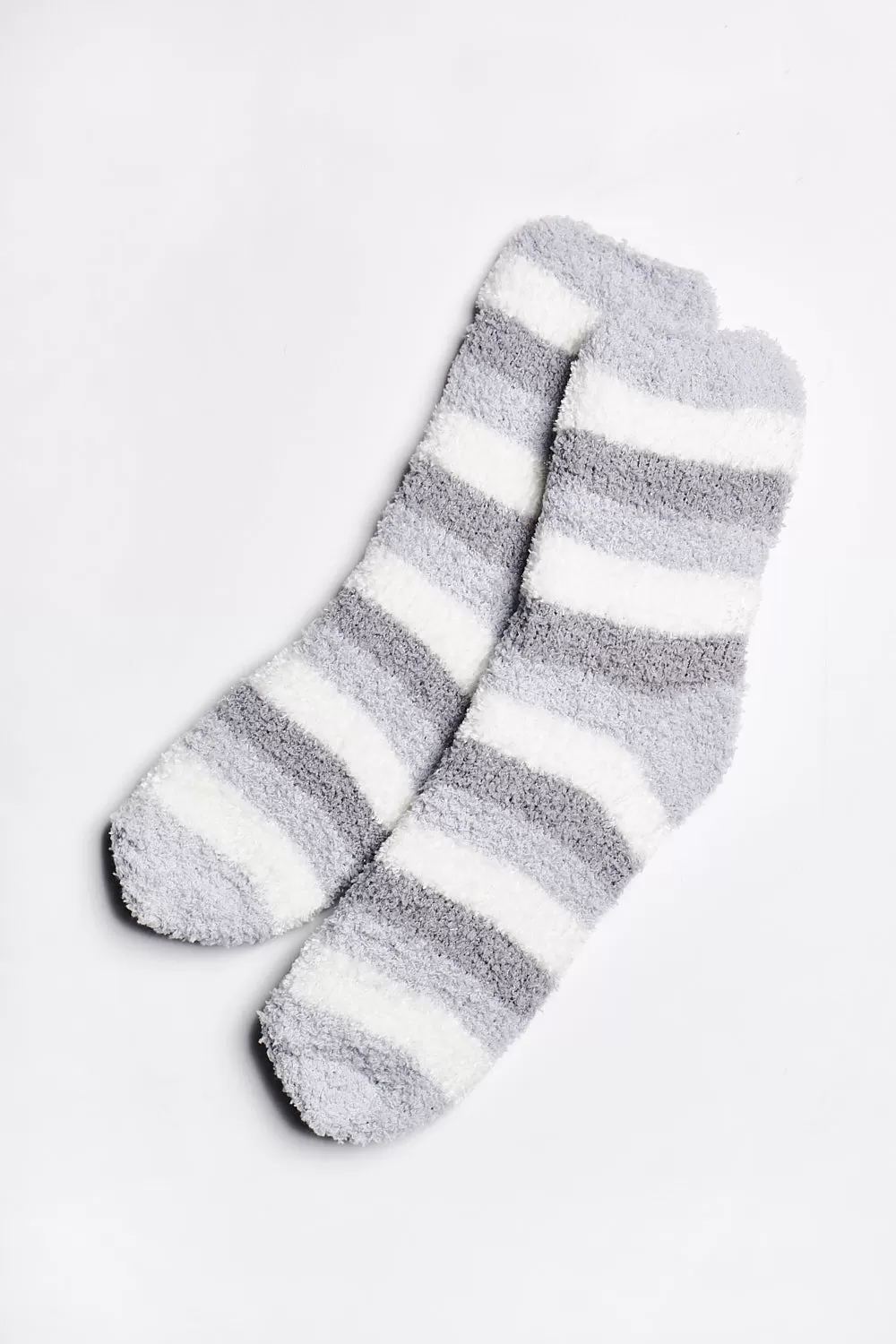 ALAMAE Fuzzy Striped Socks