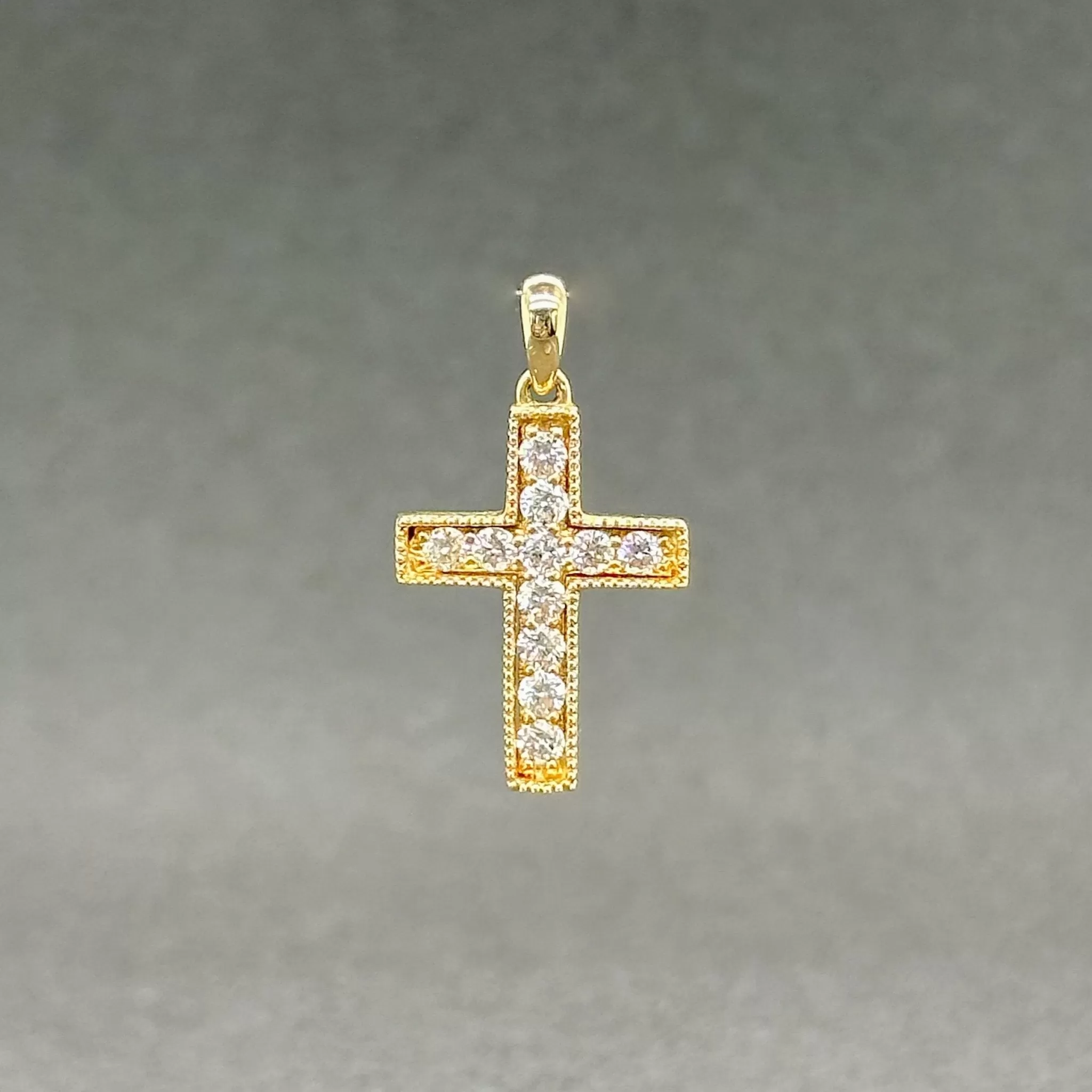 Estate 14K Y Gold 0.36ctw G/SI2-I1 Diamond Cross Pendant