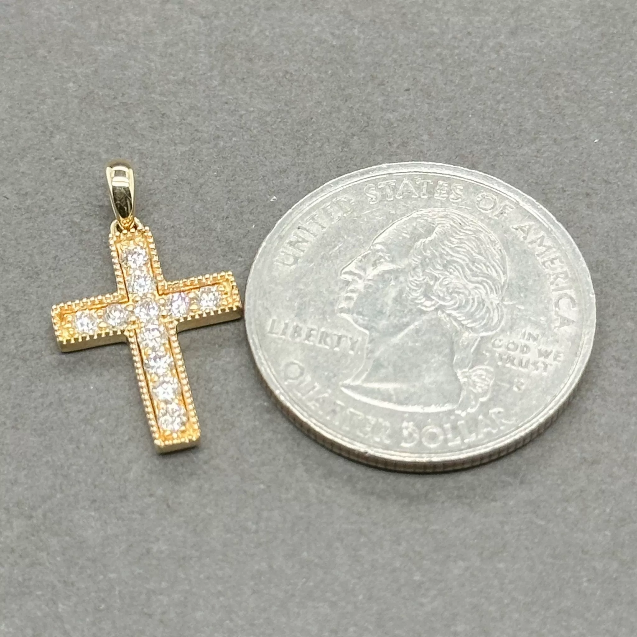 Estate 14K Y Gold 0.36ctw G/SI2-I1 Diamond Cross Pendant