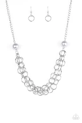 Paparazzi Daring Diva - Silver Necklace