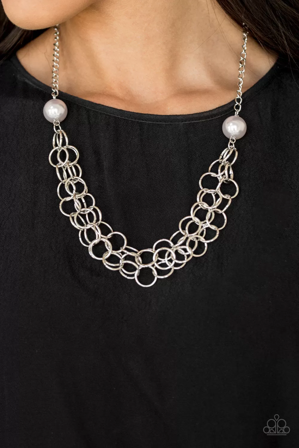 Paparazzi Daring Diva - Silver Necklace