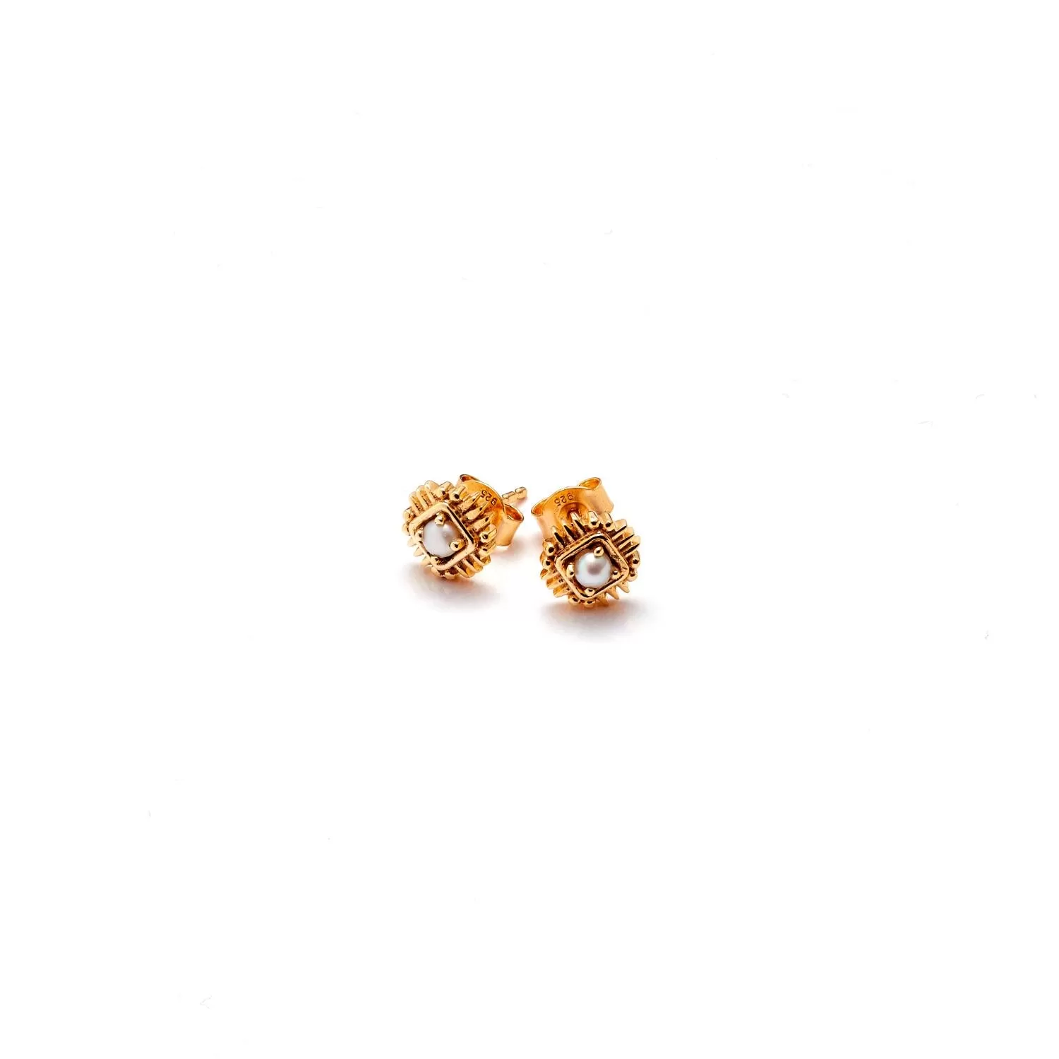 Petite Perle / Stud Earrings / Pearl   Gold