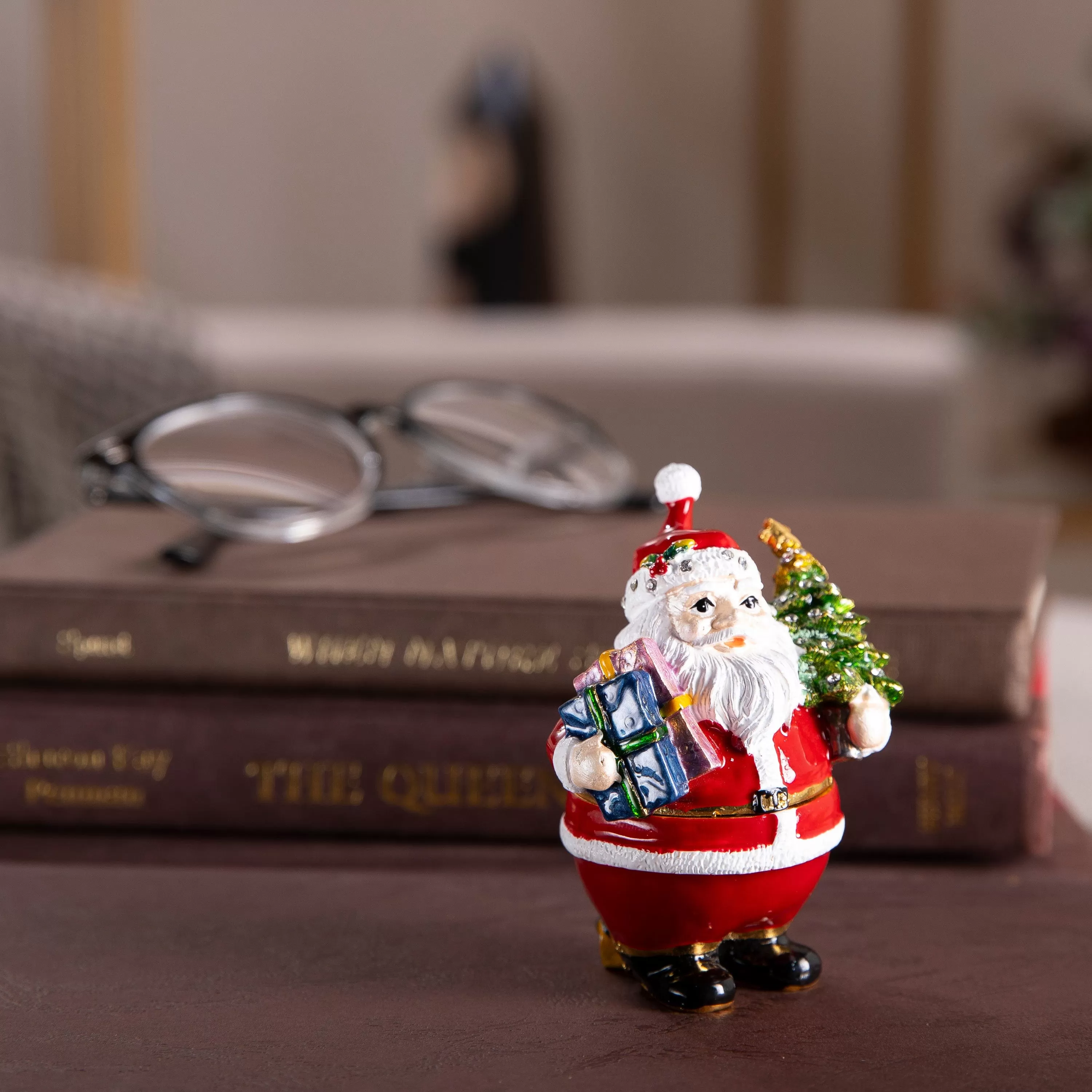 Santa Claus with Christmas Tree Figurine Keepsake Box made with Crystals