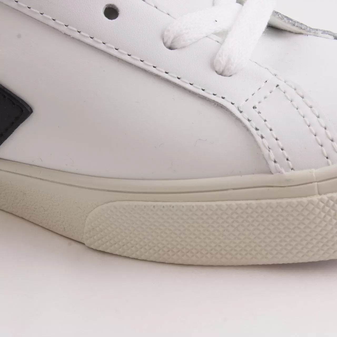 Veja Esplar White Black F Trainers