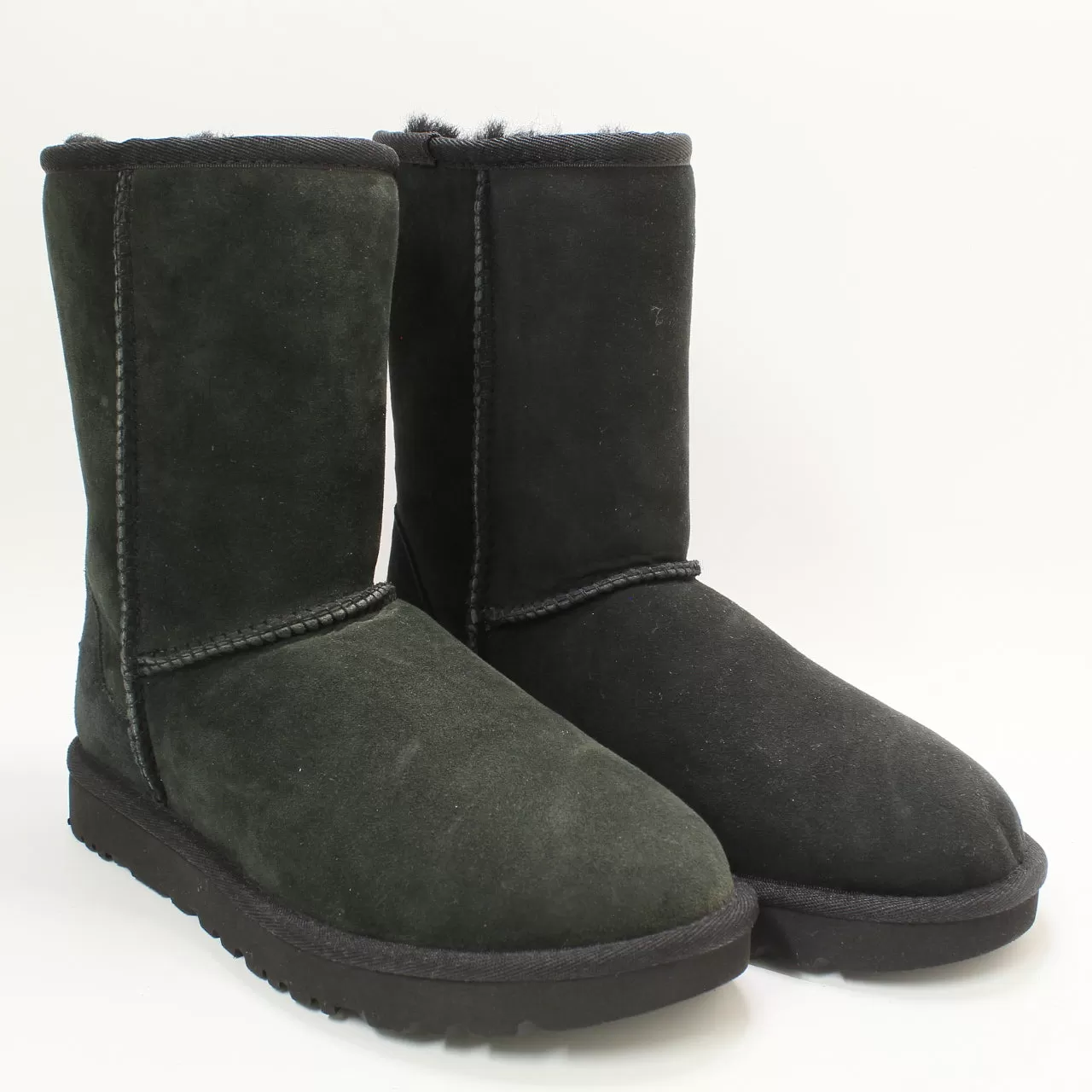 Womens UGG Classic Short Ii Boot Black Suede Uk Size 3