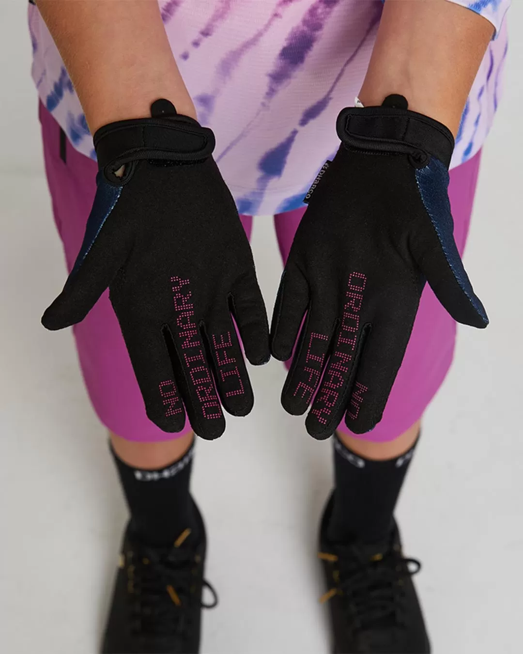 Youth Gravity Gloves | Fort Bill